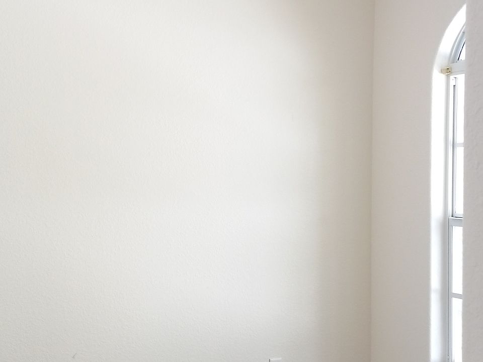 1st Guest bedroom