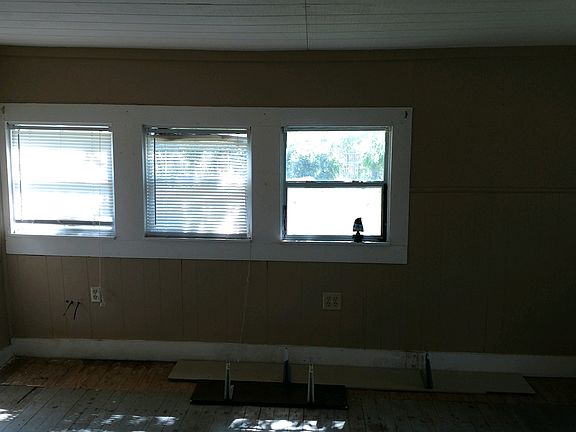 4th image of 1625 Poplar St