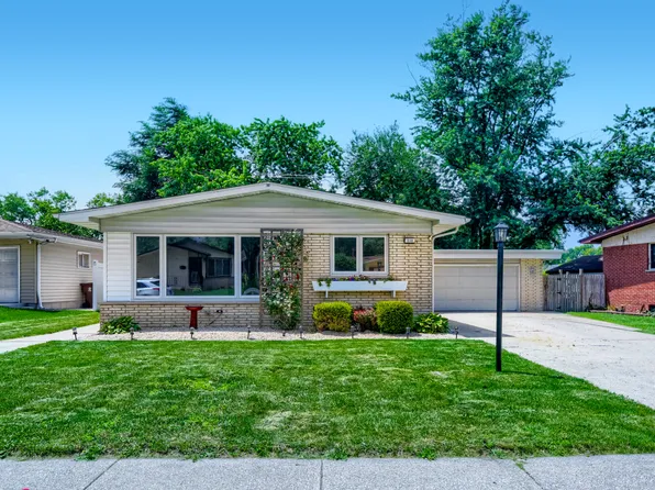 510 N Park Dr, Glenwood, IL 60425
