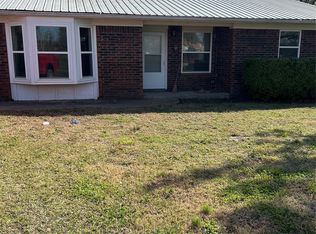 402 NW F St, Stigler, OK 74462