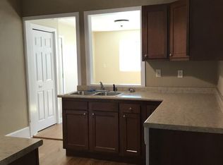 621 Bluemont Ave #B, Manhattan, KS 66502