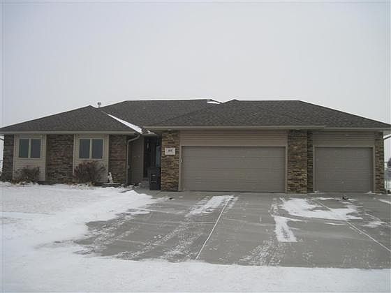 2nd image of 1601 Westbrook Dr