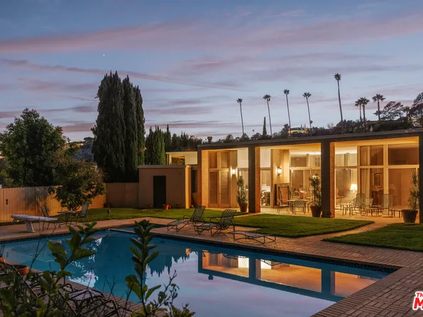 1058 N Hillcrest Rd, Beverly Hills, CA 90210