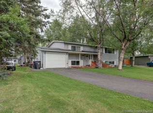 6013 Carnaby Cir, Anchorage, AK 99504