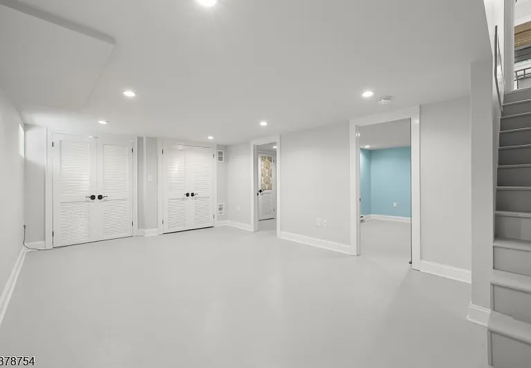 34 Parkview Dr — Photo 12