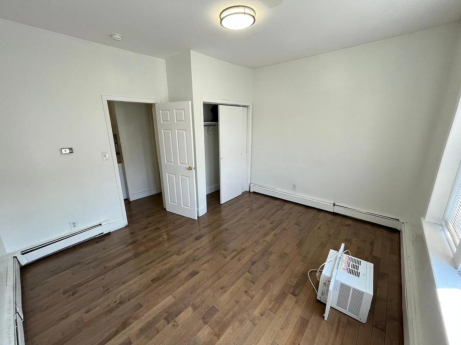 1 bed, 650 sqft, $1,900 — Photo 4