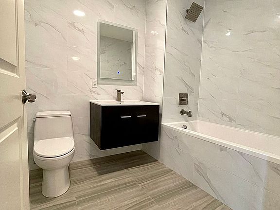 4th image of 62-98 Woodhaven Blvd #6L