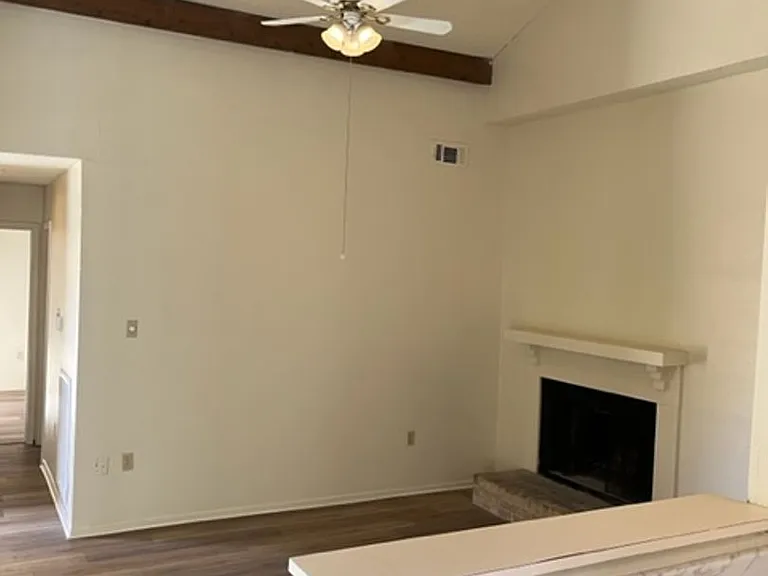 8010 Pennth Ave — Photo 3