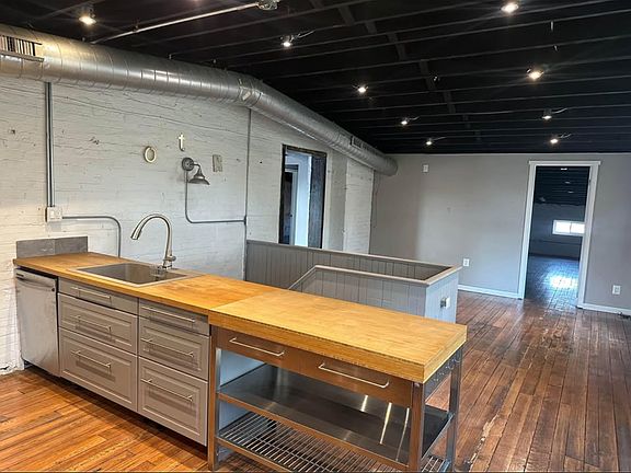 3rd image of 2027 Dunlap St #7