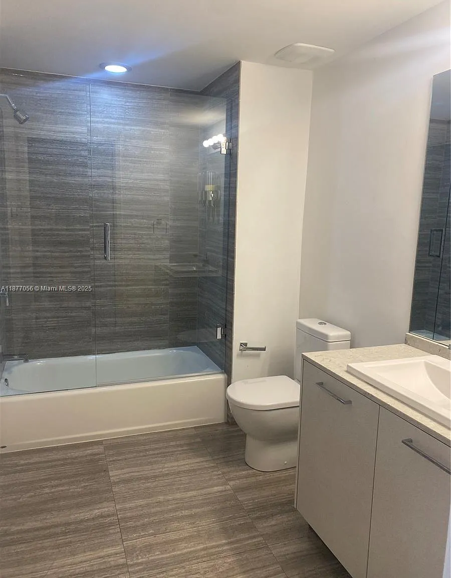 2 bed, 2.5 bath, 1314 sqft, $6,490 — Photo 3