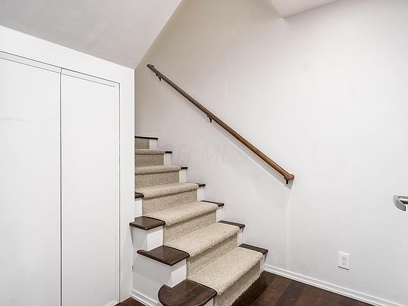 2nd image of 1000 Urlin Ave APT 617