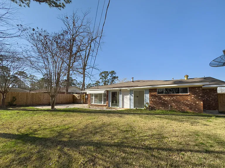 7 Lanvale St — Photo 18