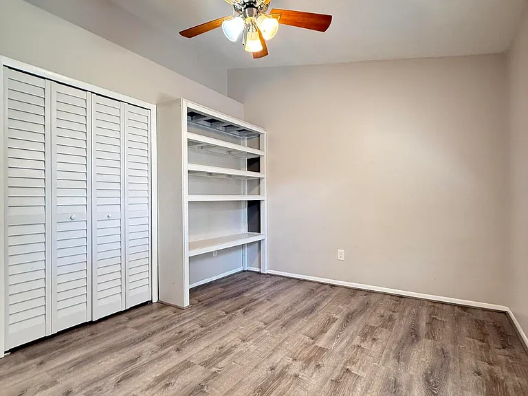 1626 SW Buffum Ln — Photo 11