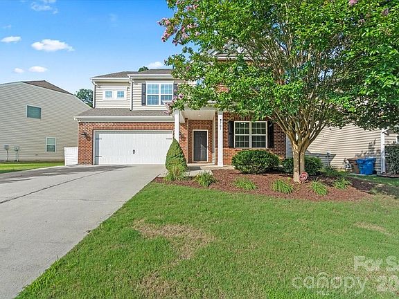 2nd image of 2701 Southern Trace Dr