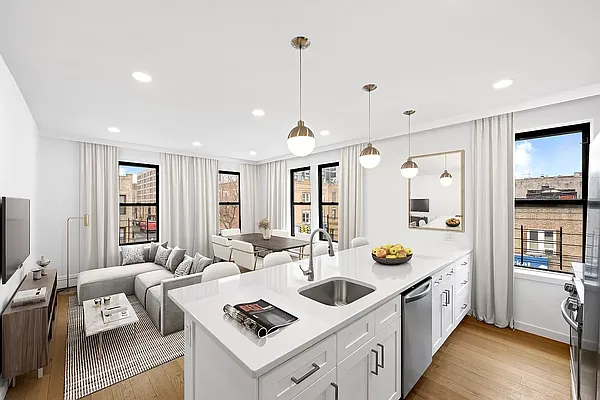 Rented by Freestone Property Group | media 9