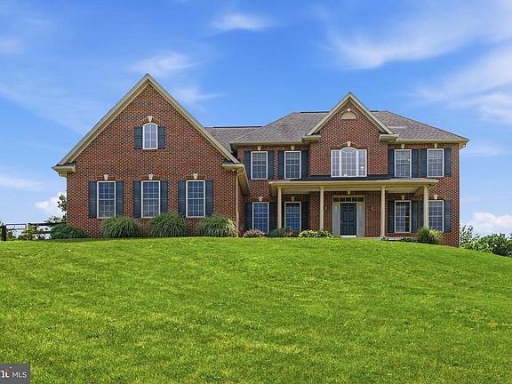 2nd image of 5716 Mount Briar Rd