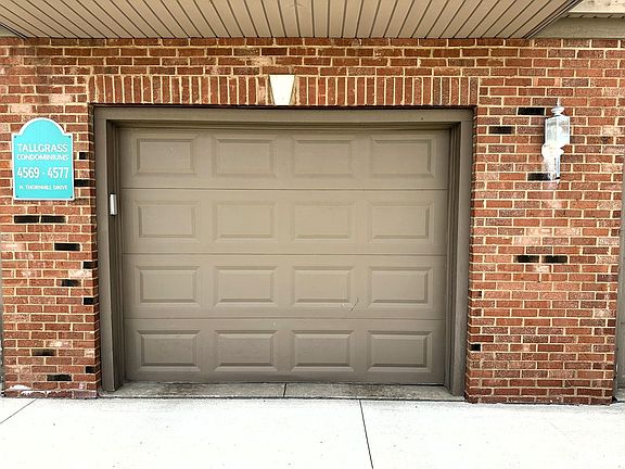 5th image of 4571 Thornhill Dr