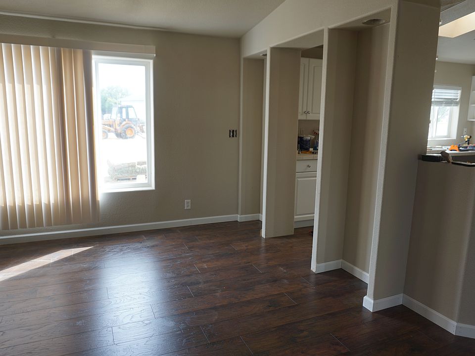 2nd image of 41104 S Morton Rd