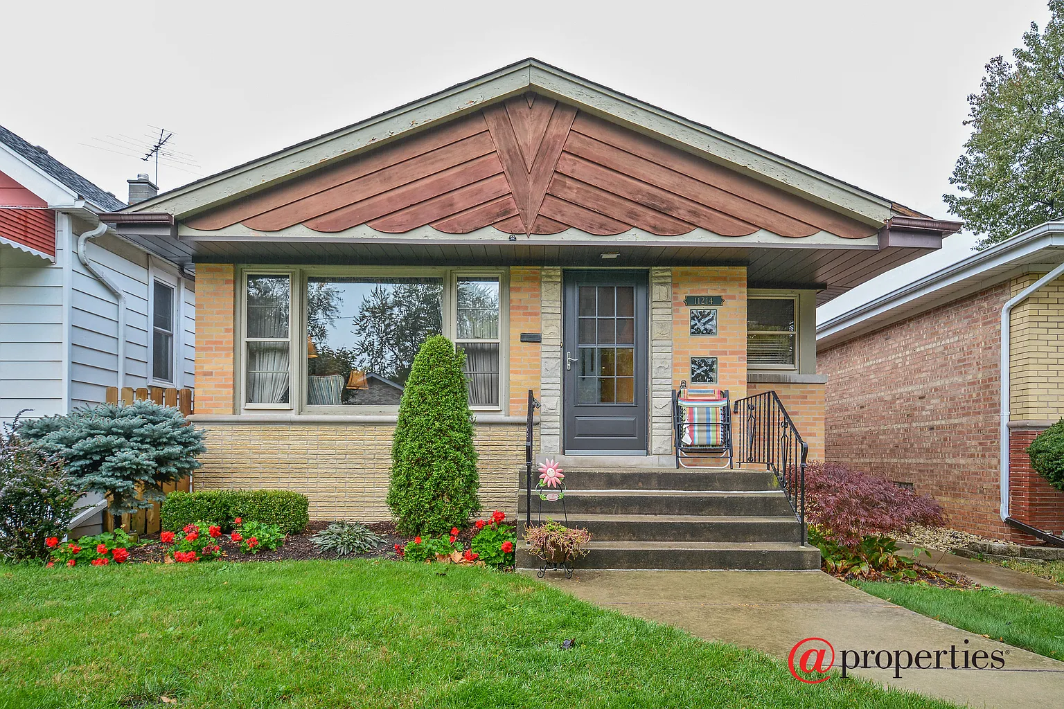11214 S Saint Louis Ave photo 1