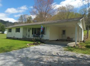 109 Oakwood Ct, Erwin, TN 37650