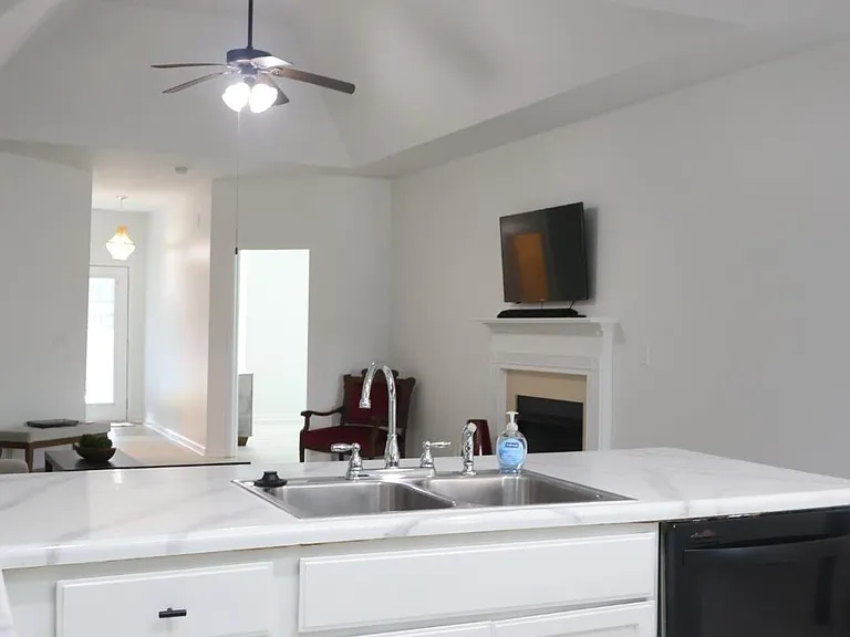 5 Atherton Cir — Photo 9