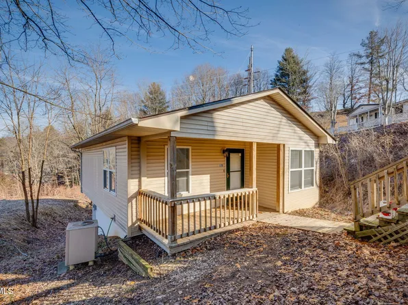 120 Ray Cir, Richlands, VA 24641