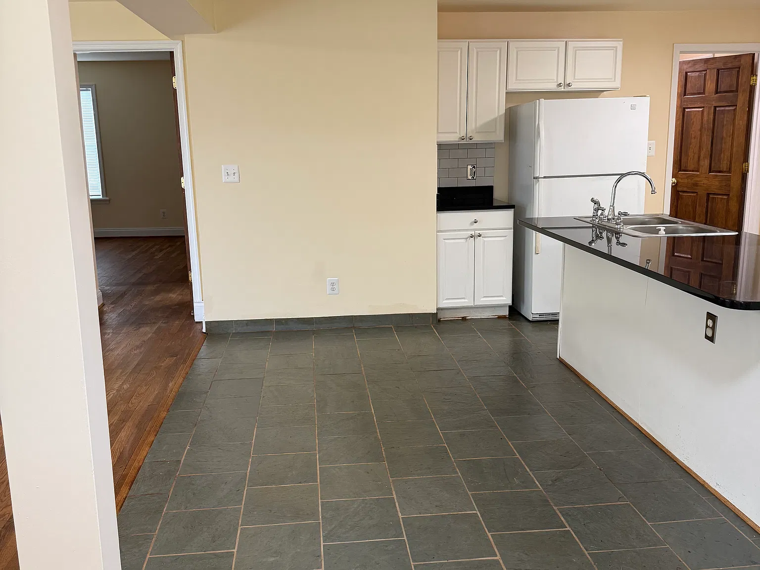 Sydenham Farm Ln, Remington — Photo 3