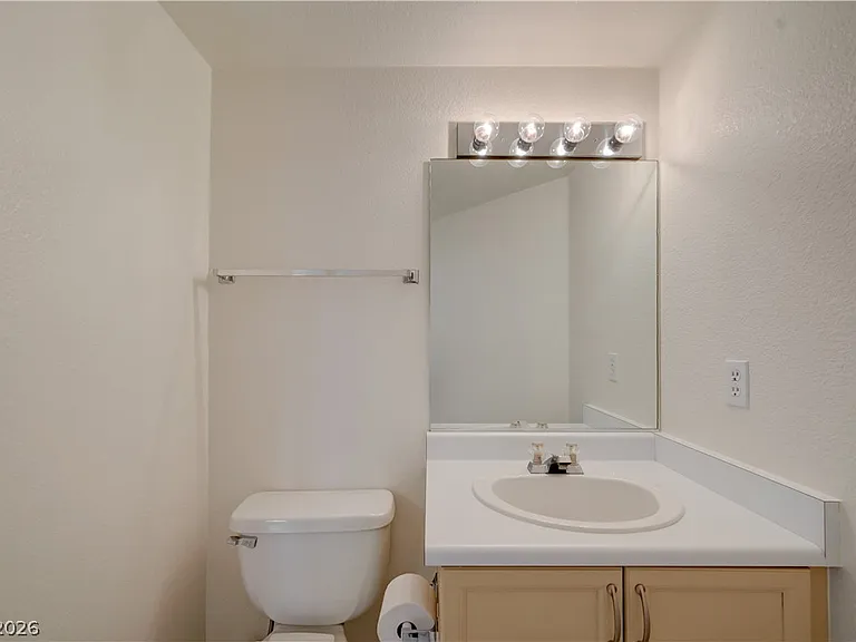 8039 Teresita Ave — Photo 32