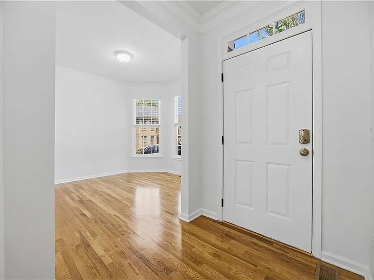455 Park Place Ct — Photo 6