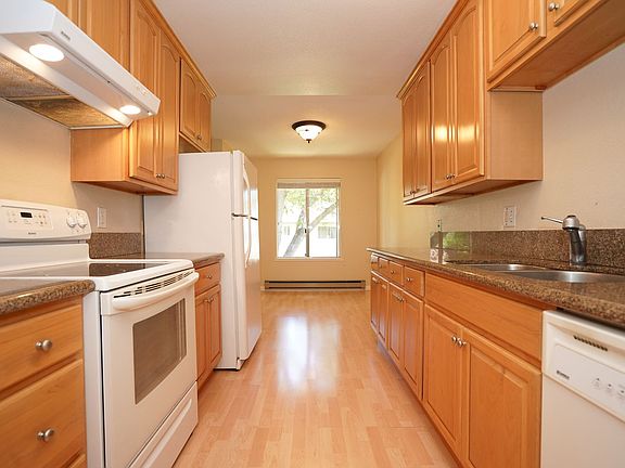 4th image of 264 N Whisman Rd APT 18