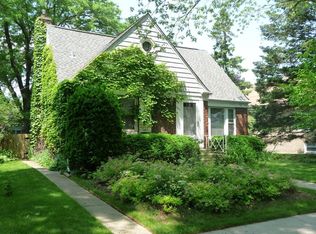 7932 Kolmar Ave, Skokie, IL 60076