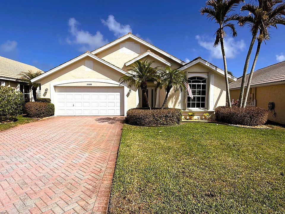 1st image of 12503 SE Plandome Drive