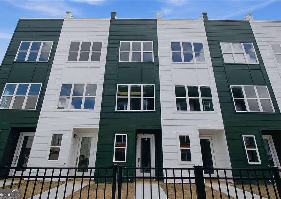 1st image of 2029 Memorial Dr #48