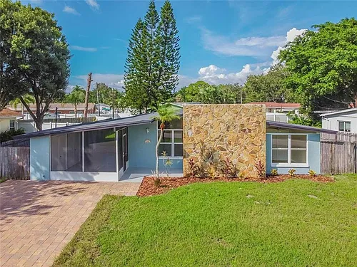 139 Sunlit Cove Dr NE Photo 1