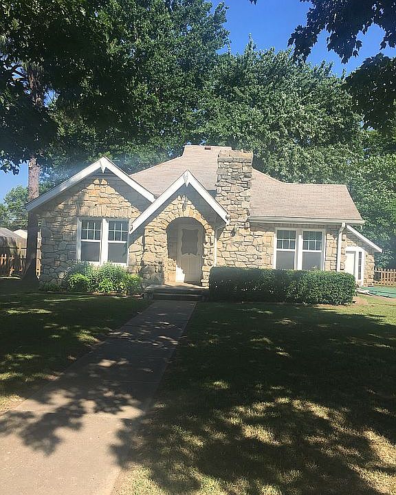 1st image of 709 N Choctaw Ave