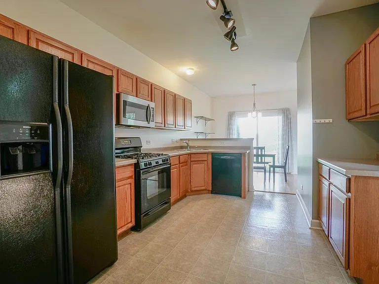 553 Telluride Dr — Photo 5