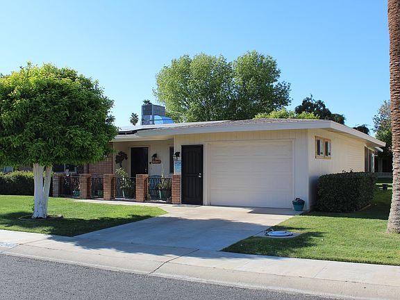 2nd image of 10407 W Tropicana Cir