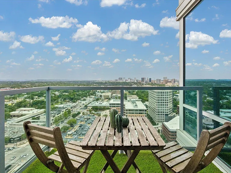 300 Bowie St #2805 — Photo 16