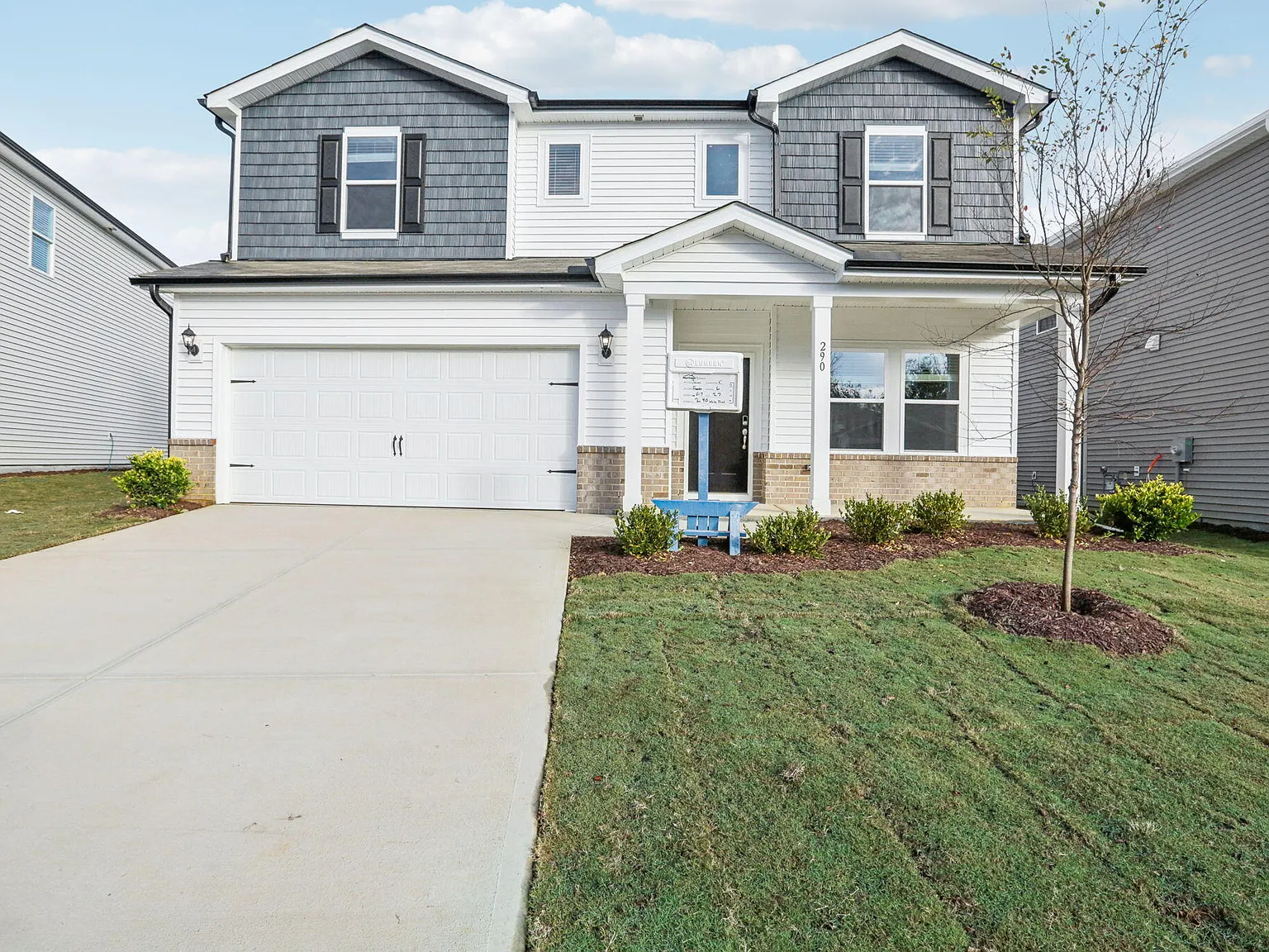 5 bed, 2937 sqft, $2,250 — Photo 2