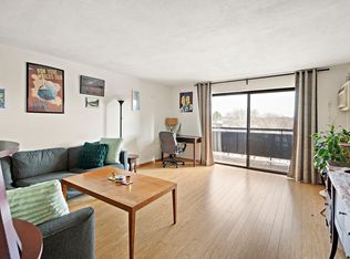 32 Whites Ave #D65, Watertown, MA 02472