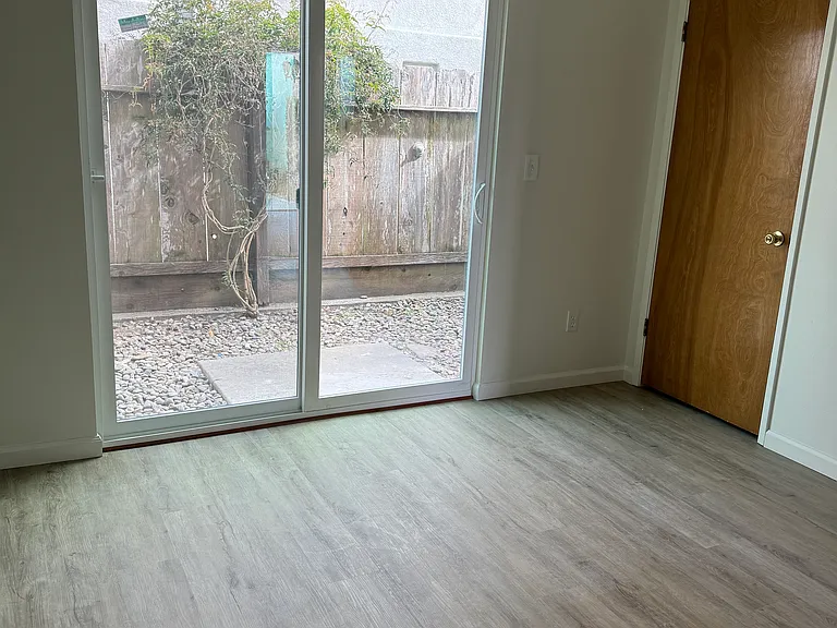 1220 Pacific Blvd #B — Photo 6