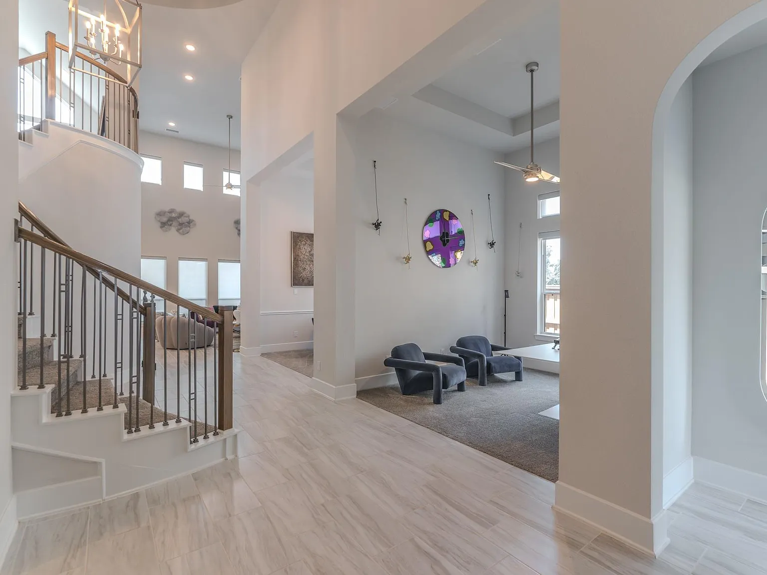 4 bed, 3.5 bath, 3755 sqft, $6,800 — Photo 3