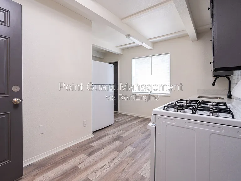 1341 W Dora St #1341 — Photo 12