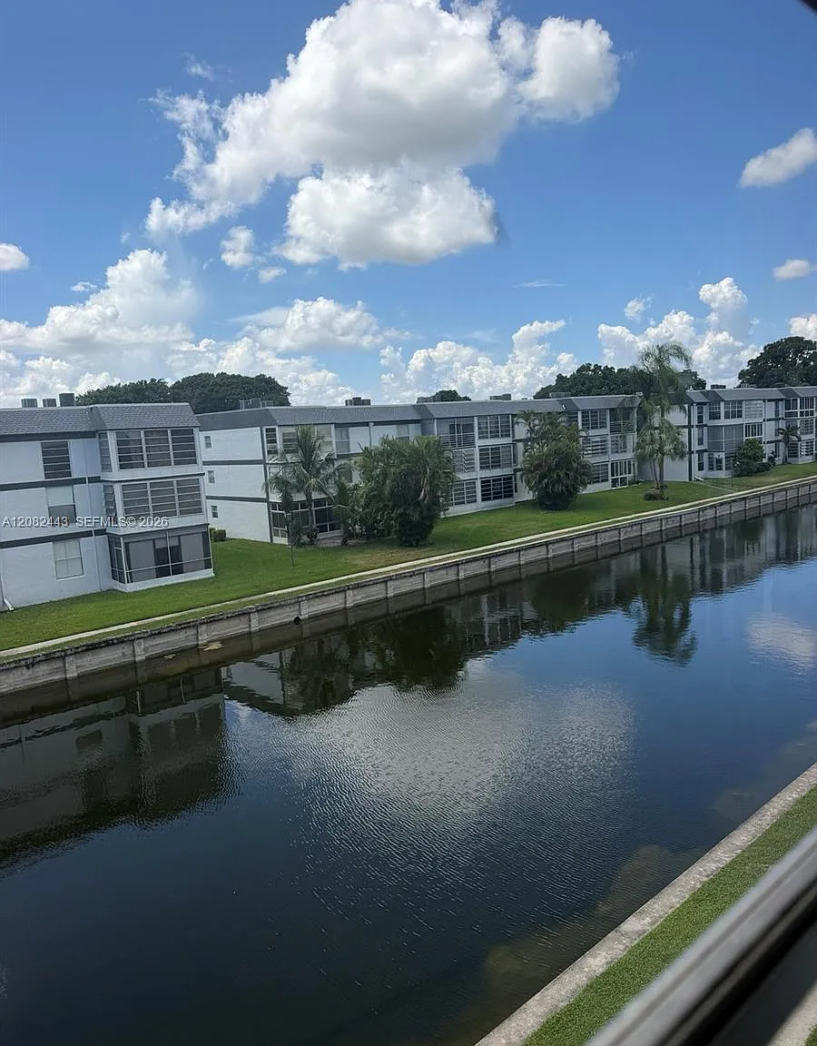 Sands Point Condominium Ii — Photo 4