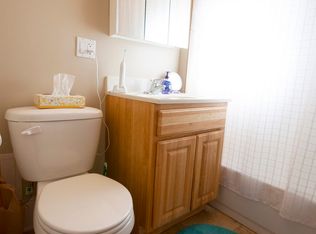 1112 Davis St APT 3, Evanston, IL 60201