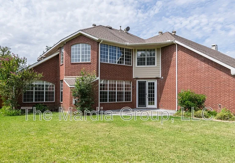 5403 Exeter Dr — Photo 37