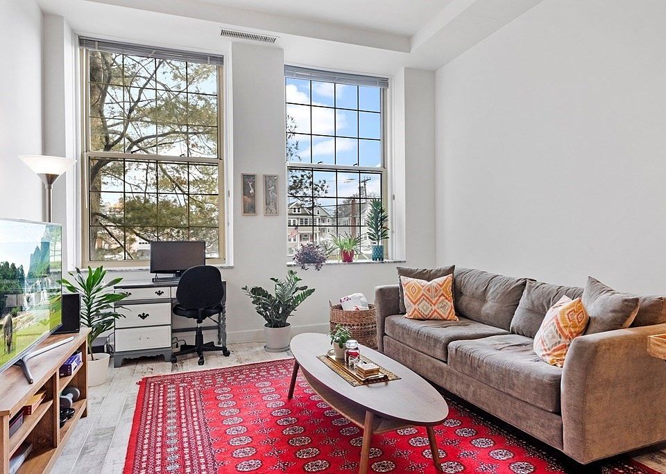 64 Forest St Medford MA Zillow