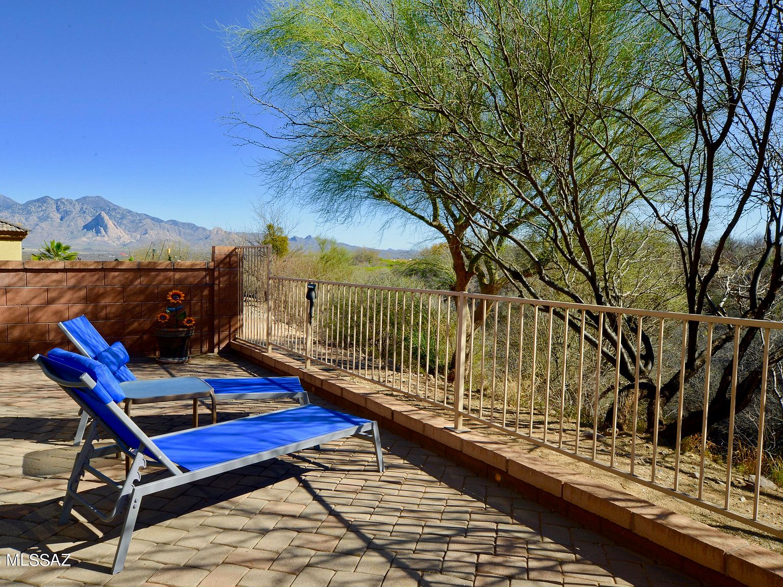 2109 W Escondido Canyon Dr