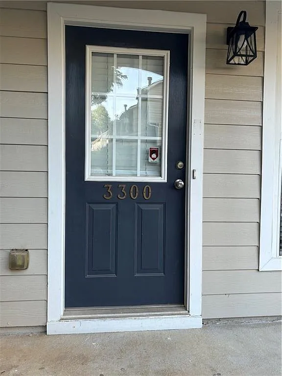 2 bed, 2.5 bath, 1296 sqft, $2,100 — Photo 2