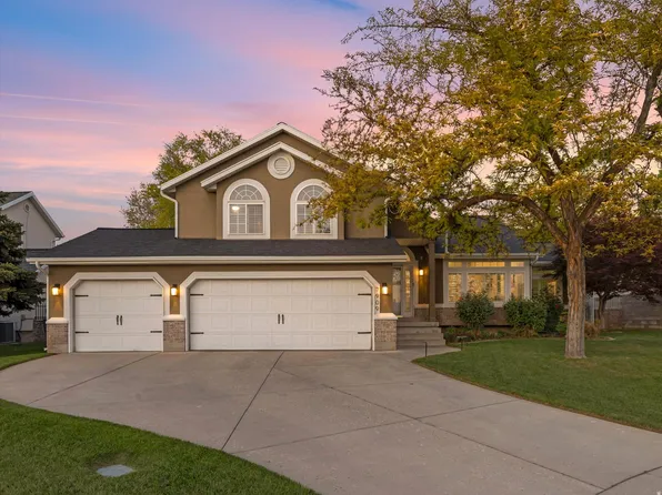 7909 S Twelve Pines Dr, Sandy, UT 84094